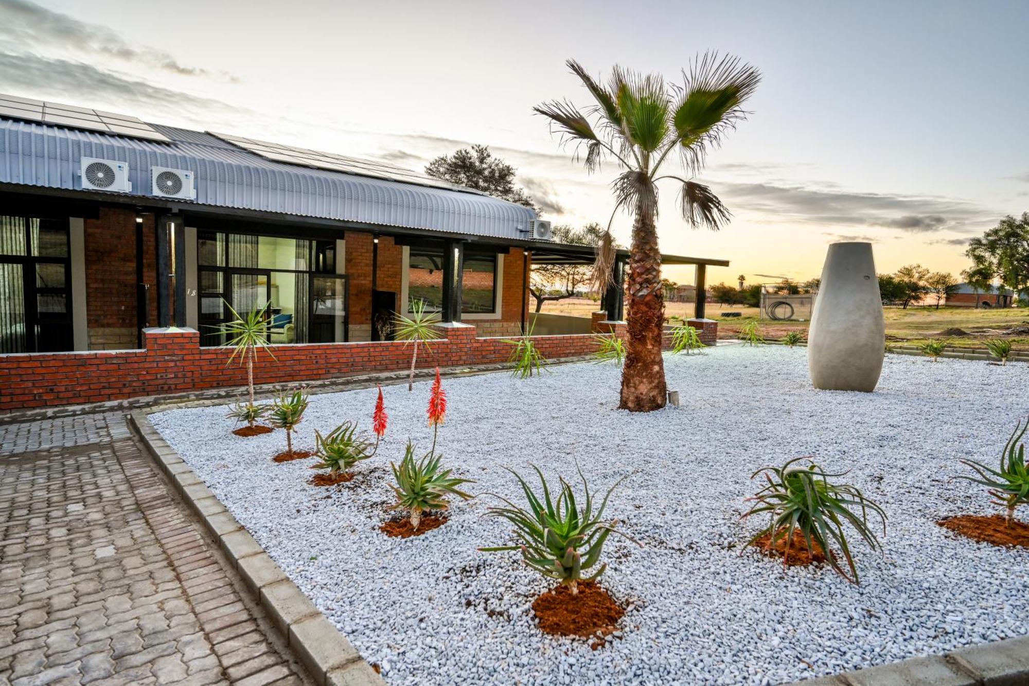 Blue Rain Guest House Bloemfontein Bagian luar foto